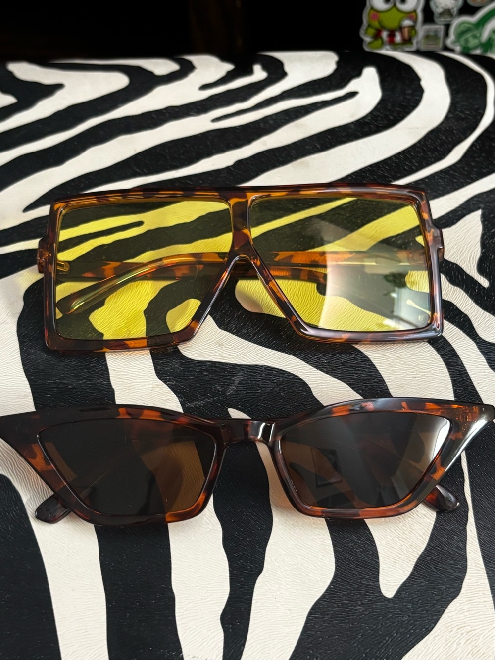 Tortoiseshell Square Yellow Lens Sunglasses Bundle - Women Accessories